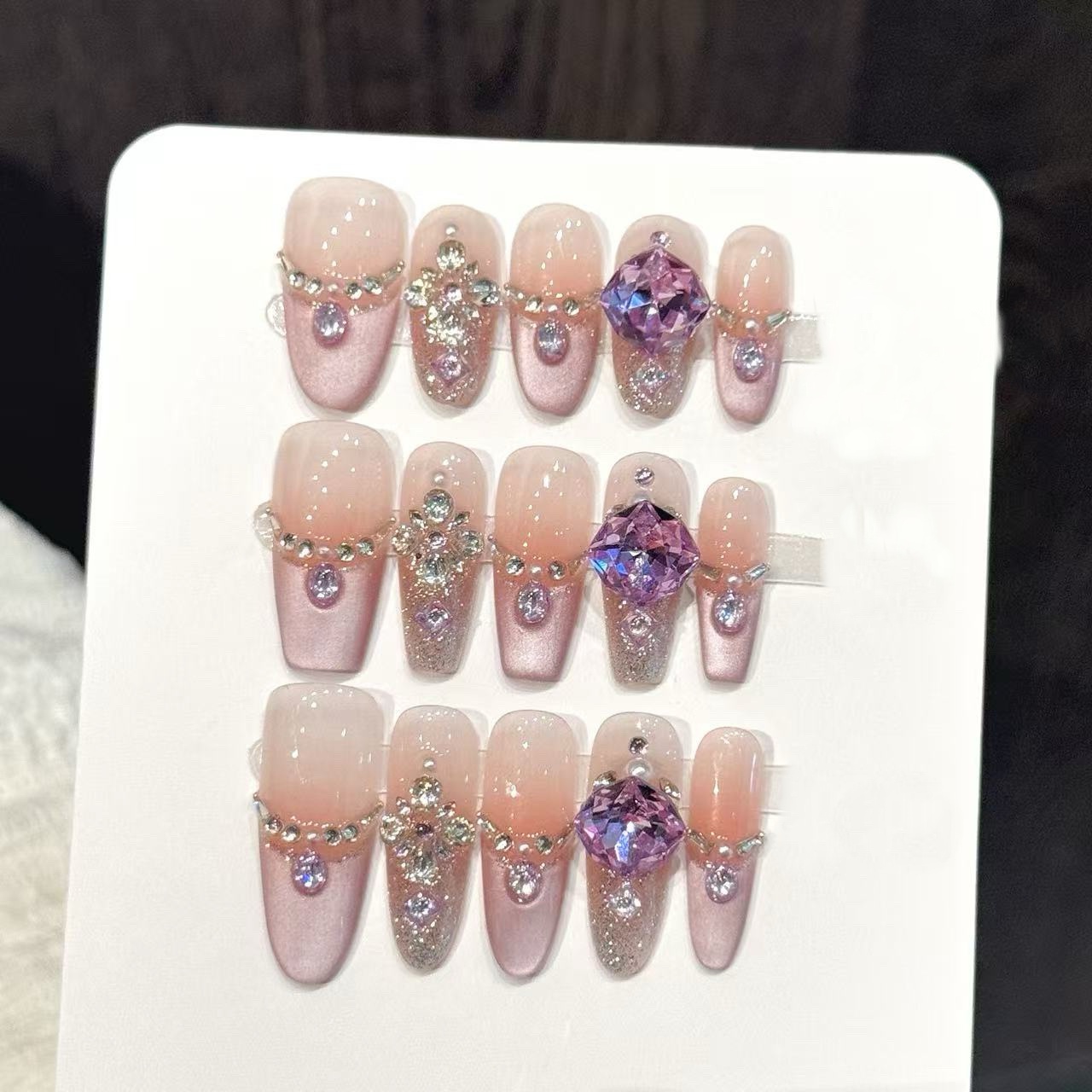 Nail Art Oval - 10 Uds. de Uñas Postizas Prensadas