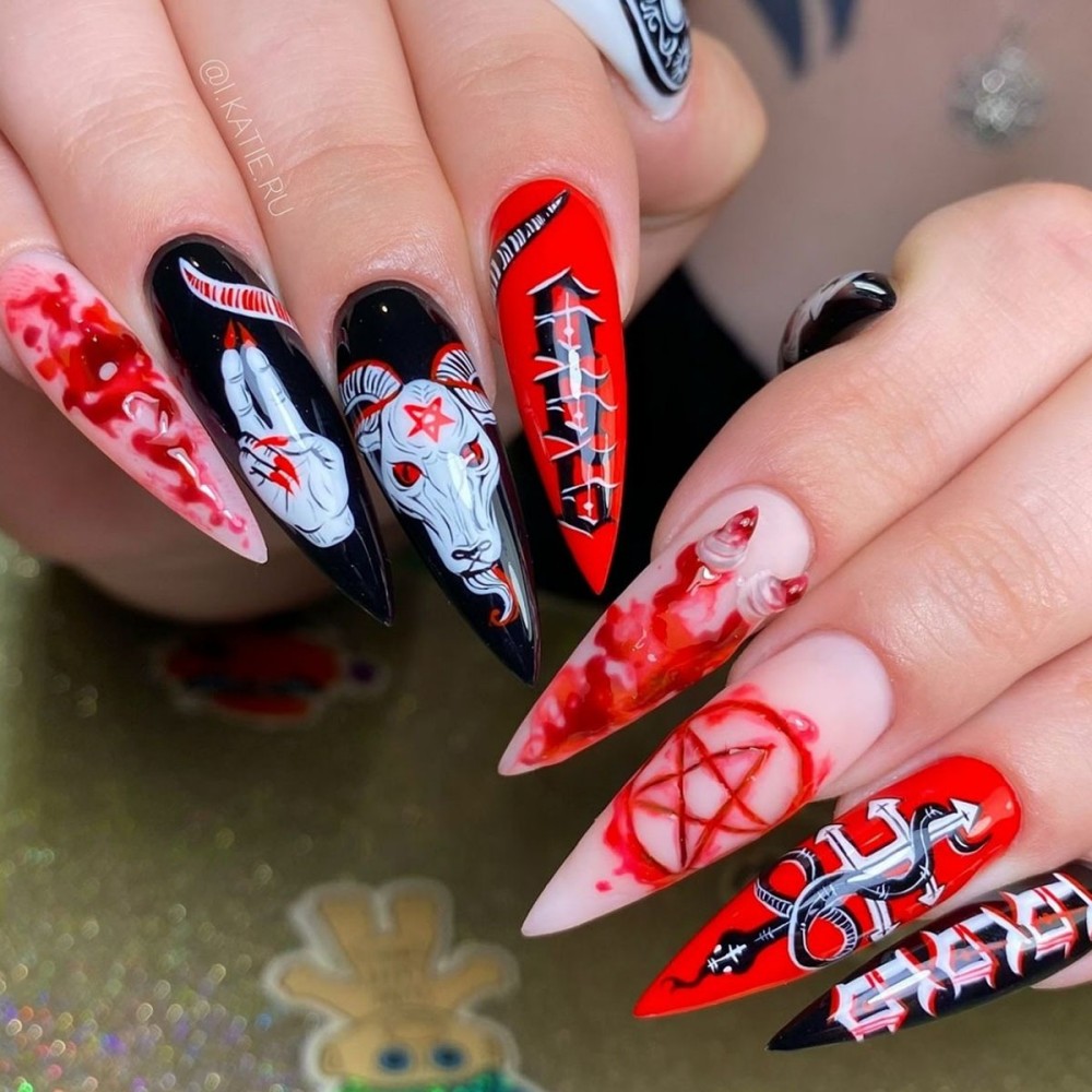 Nail Art Vampire - 24 Uñas Postizas Largas Estilo Stiletto