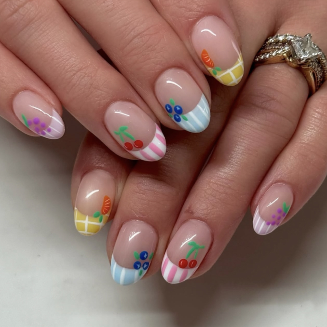 24 Uds. De puntas simples de u - Nail Art Aesthetic reseña y precio