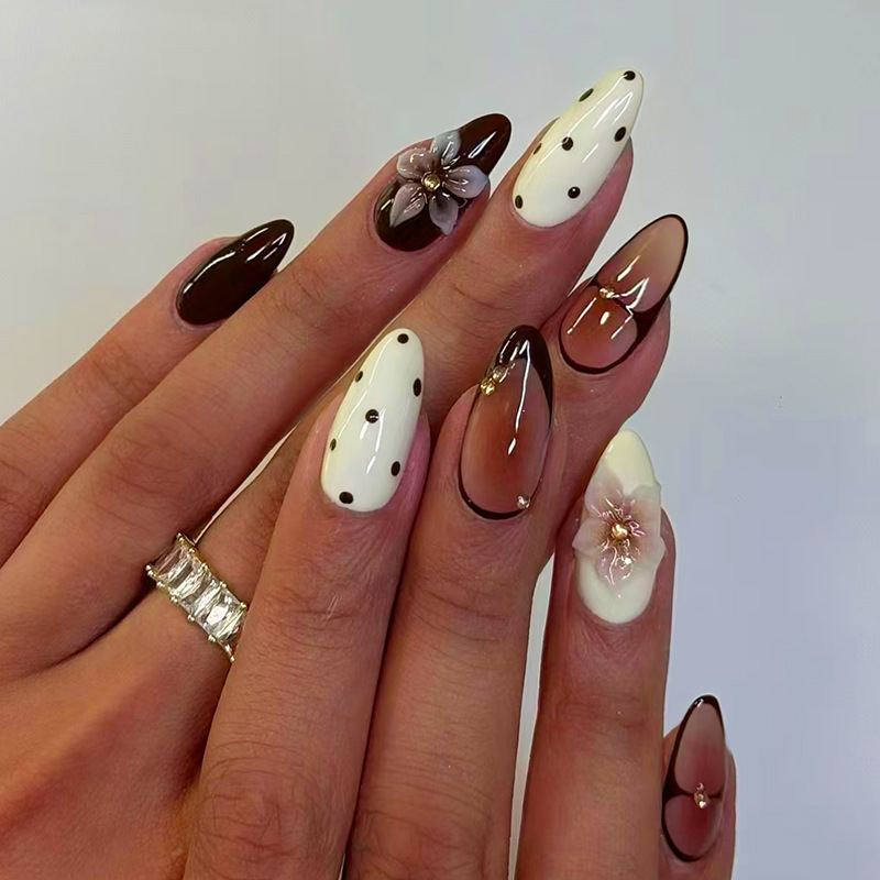 24 Uñas Postizas de Almendra c - Nail Art Aesthetic reseña y precio