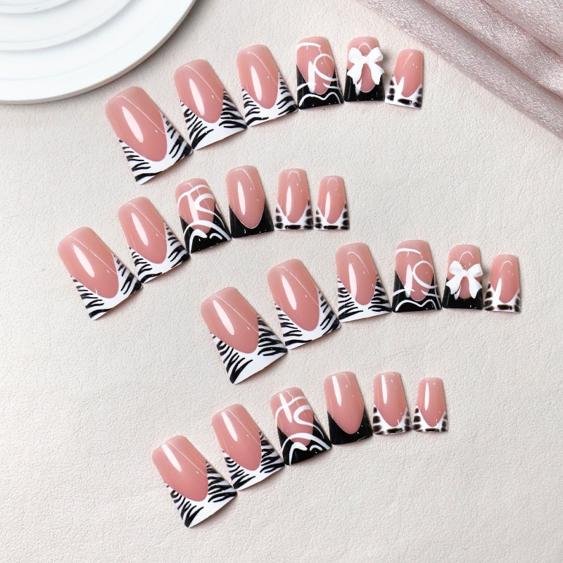 24 Uñas Postizas Negras Simple - Nail Art Zebra reseña y precio
